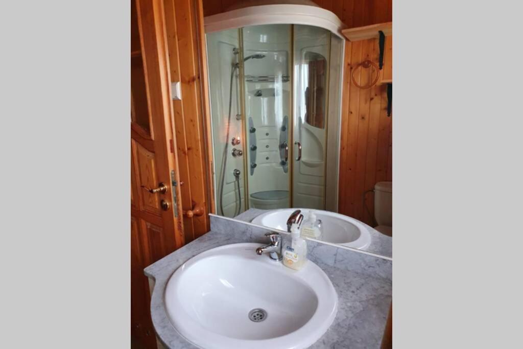Cabana De Madera Especial Y Acogedora Cardenete Ngoại thất bức ảnh