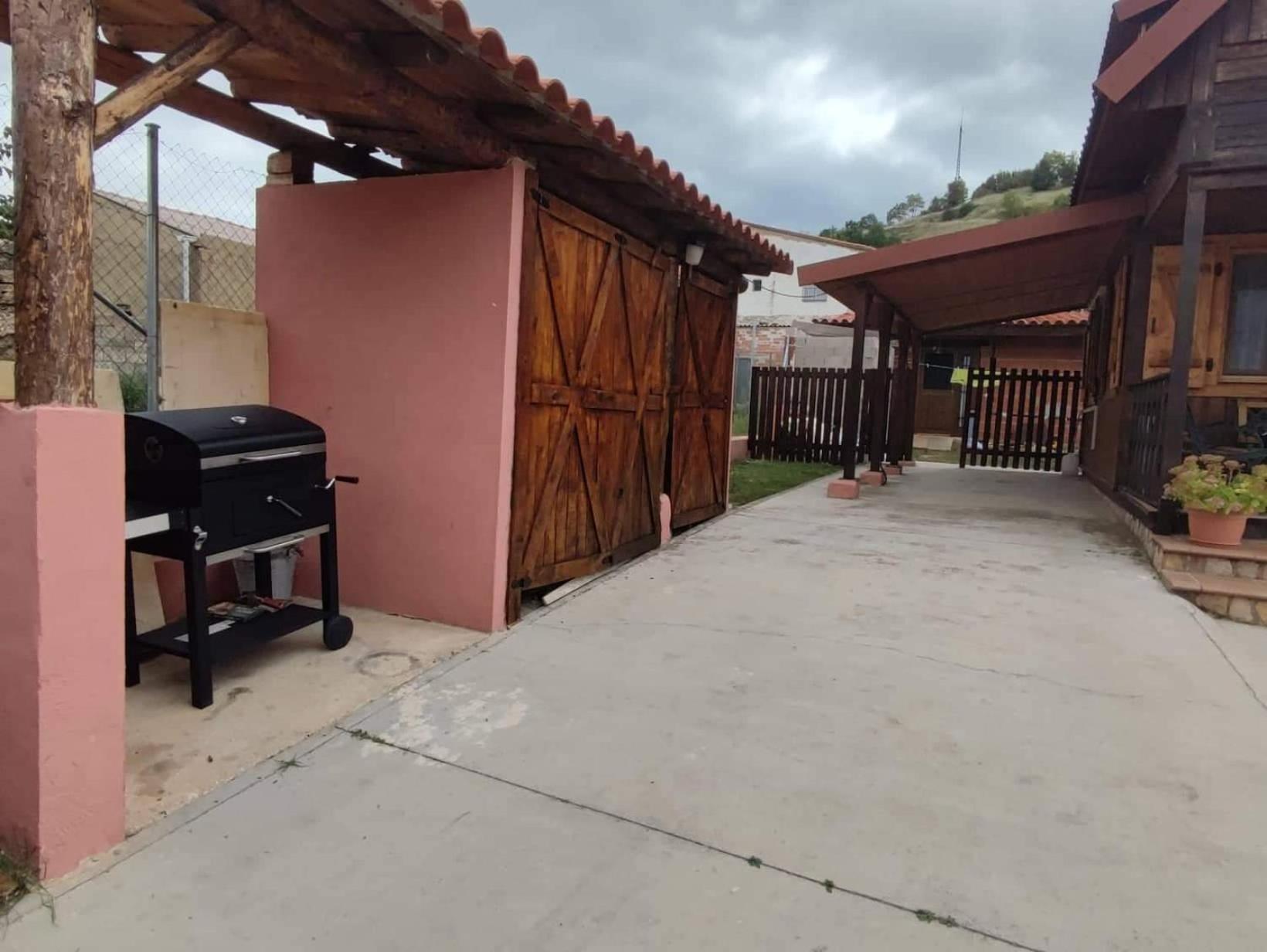 Cabana De Madera Especial Y Acogedora Cardenete Phòng bức ảnh